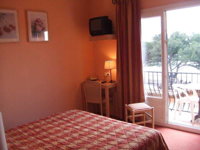 לס איסאמברה Hotel Le Provencal Logishotels מראה חיצוני תמונה