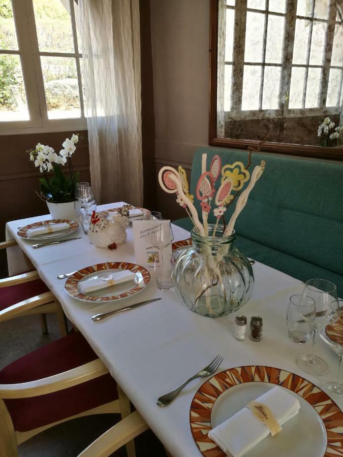 לס איסאמברה Hotel Le Provencal Logishotels מראה חיצוני תמונה