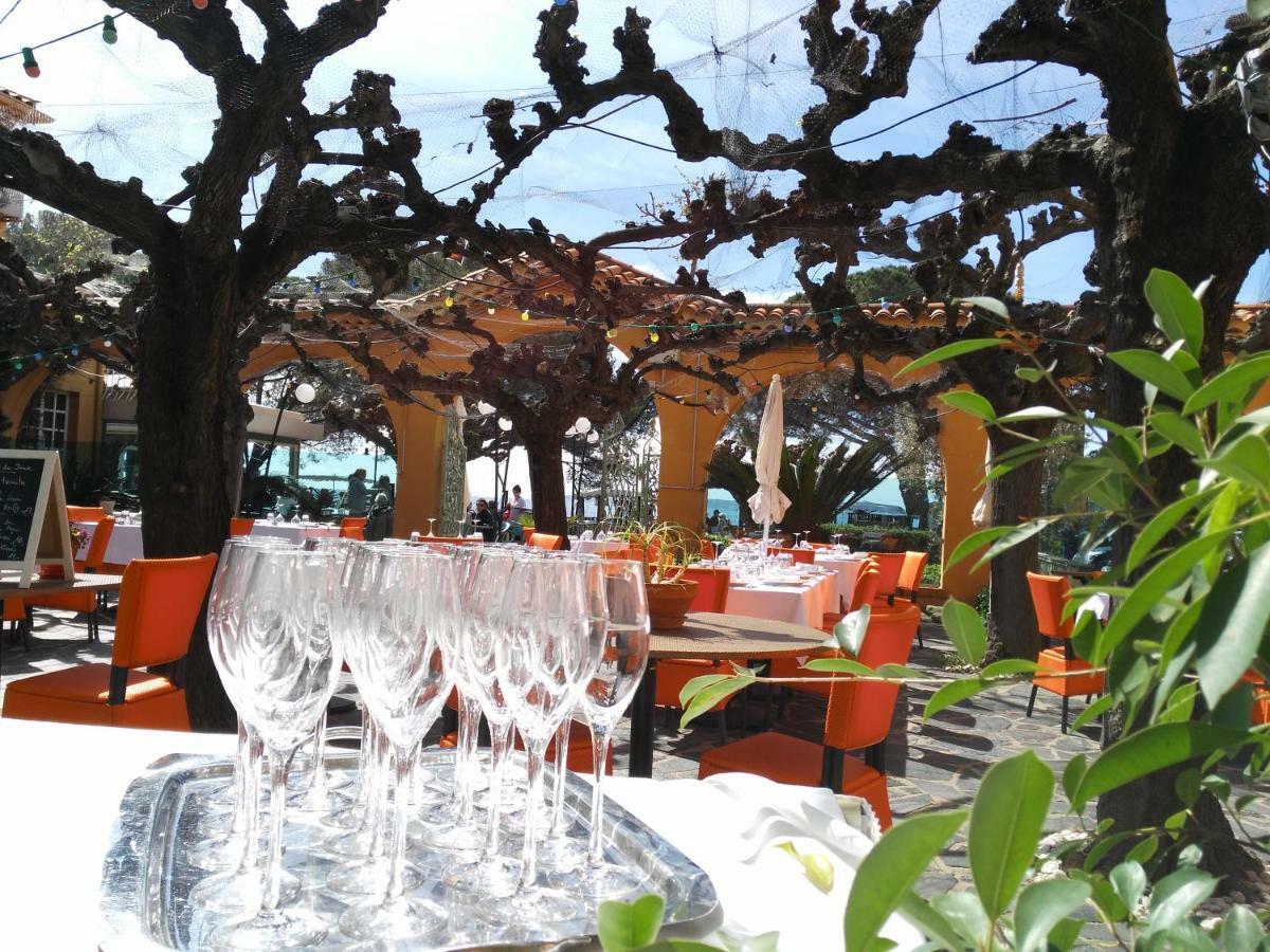 לס איסאמברה Hotel Le Provencal Logishotels מראה חיצוני תמונה